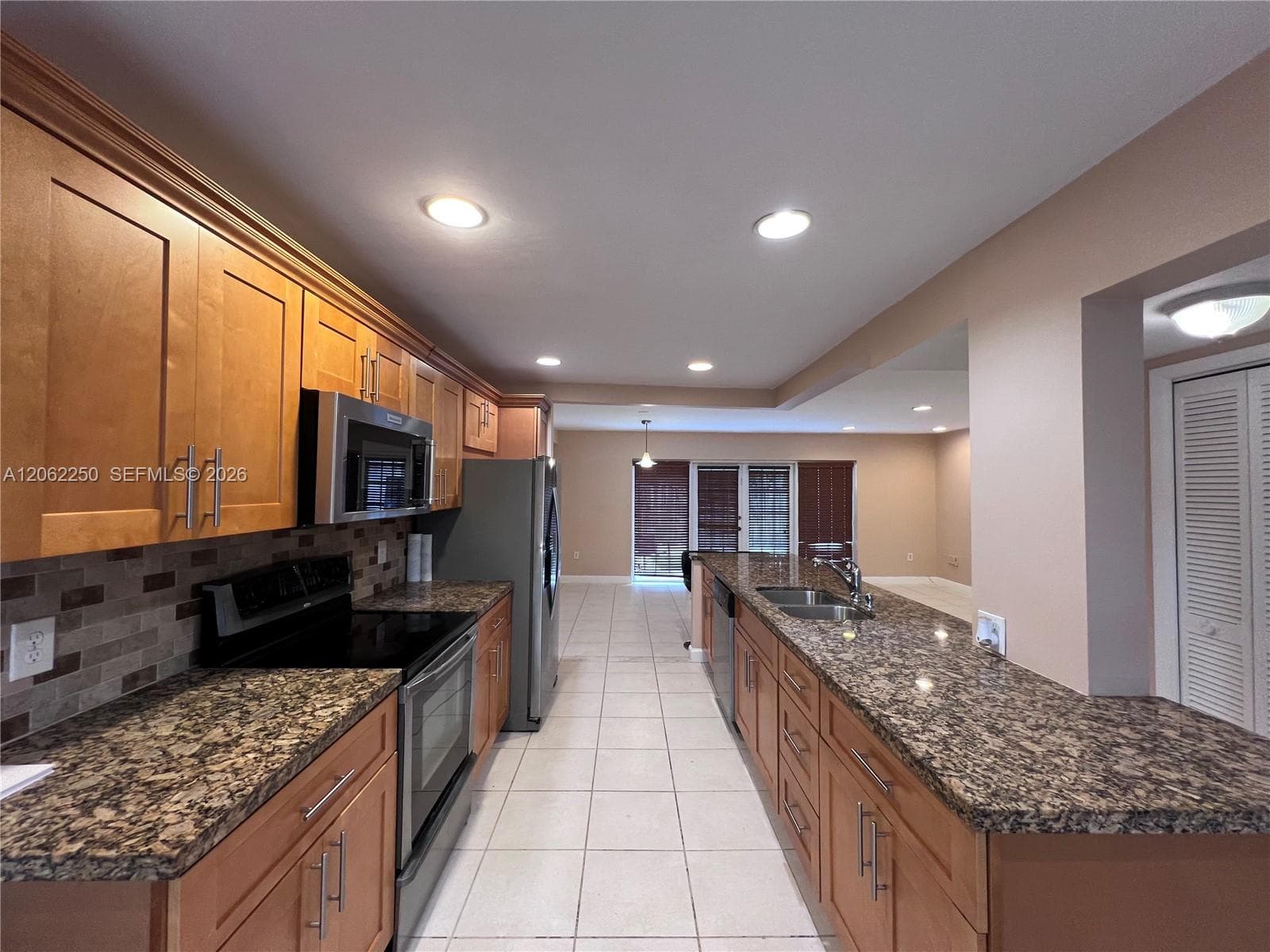 2750 N 34th Ave # 9D, Hollywood, FL 33021 — zdjęcie 3
