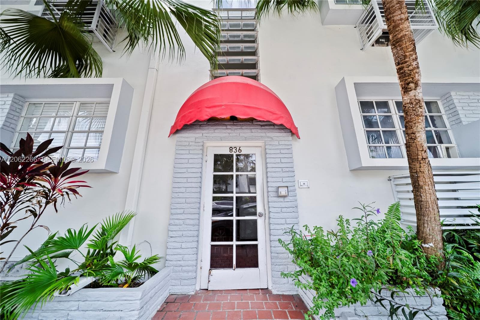 836 10th St # 8, Miami Beach, FL 33139