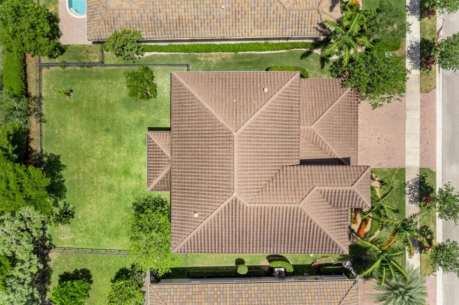 10111 EDGEWATER Court, Parkland, FL 33076 — zdjęcie 2
