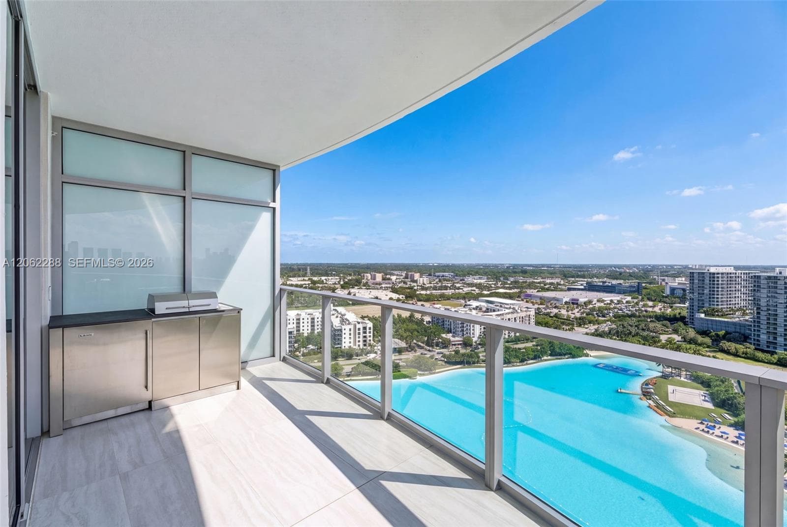 2411 Laguna Circle # 2011, North Miami, FL 33181 — zdjęcie 5