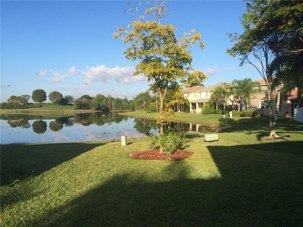 673 CONSERVATION Drive, Weston, FL 33327 — zdjęcie 3