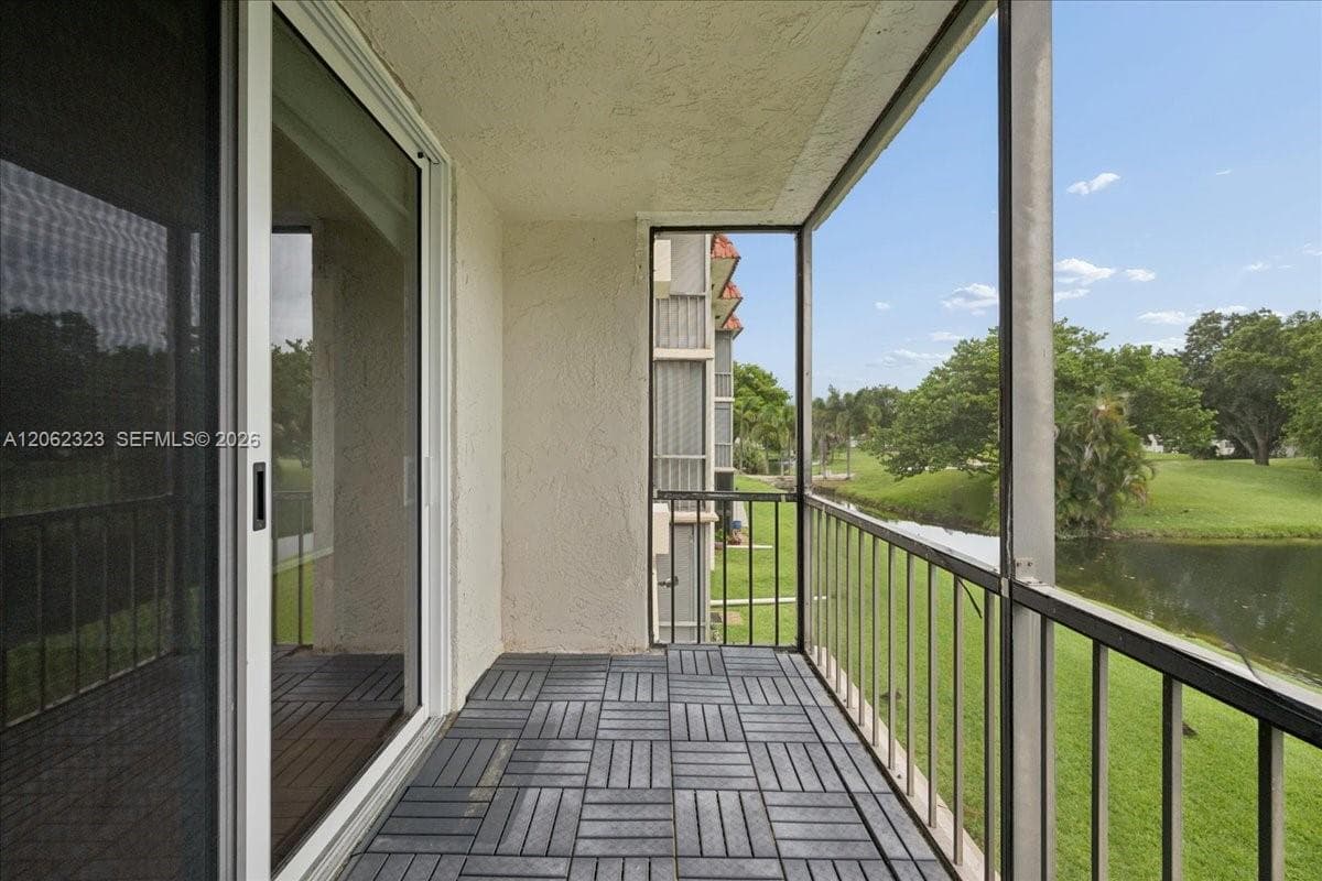 800 S Hollybrook Dr # 205, Pembroke Pines, FL 33025 — zdjęcie 2