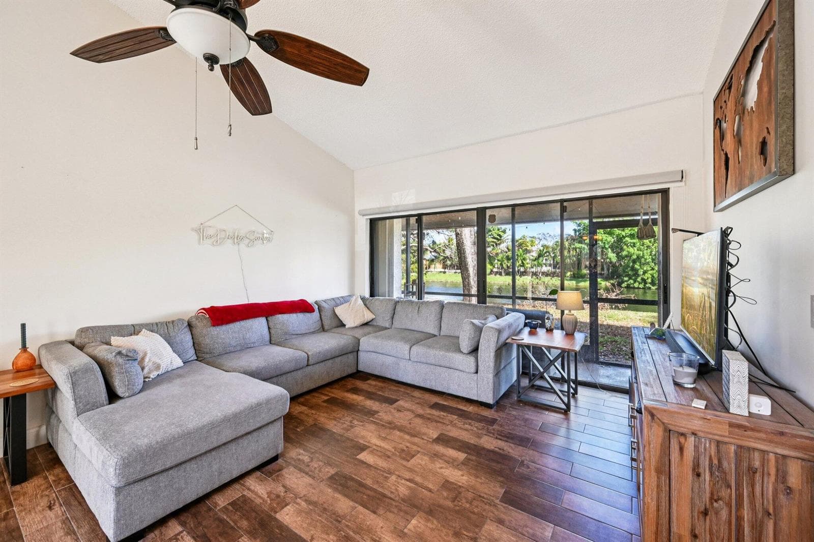 22 VIA DE CASAS SUR # 103, Boynton Beach, FL 33426 — zdjęcie 2