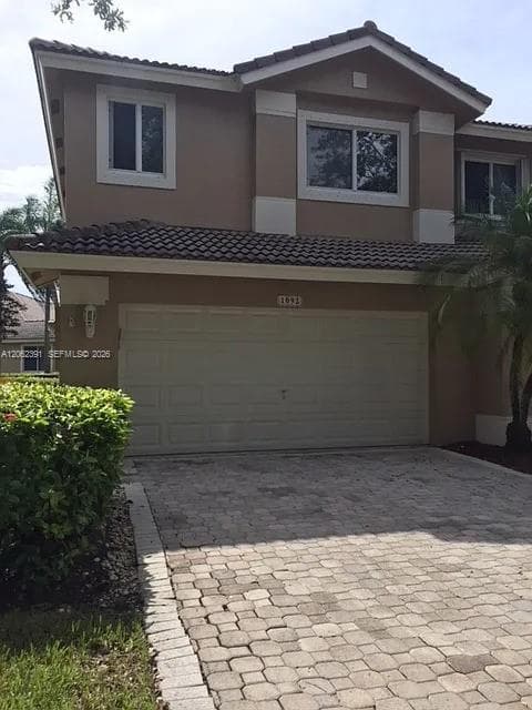 1092 SW 158th Ave, Pembroke Pines, FL 33027