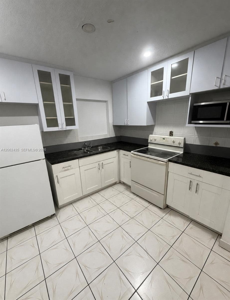 4761 NW 190th St, Miami Gardens, FL 33055 — zdjęcie 2