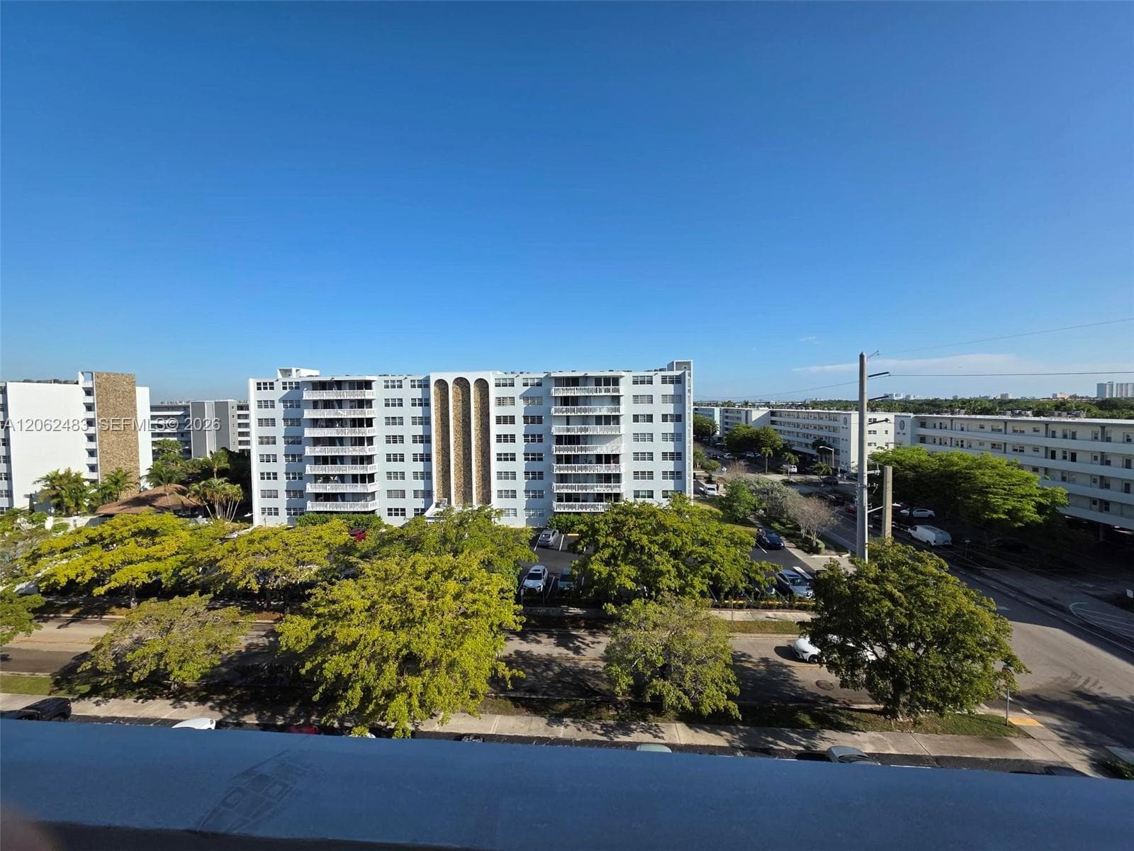 319 NE 14th Ave # 702, Hallandale Beach, FL 33009