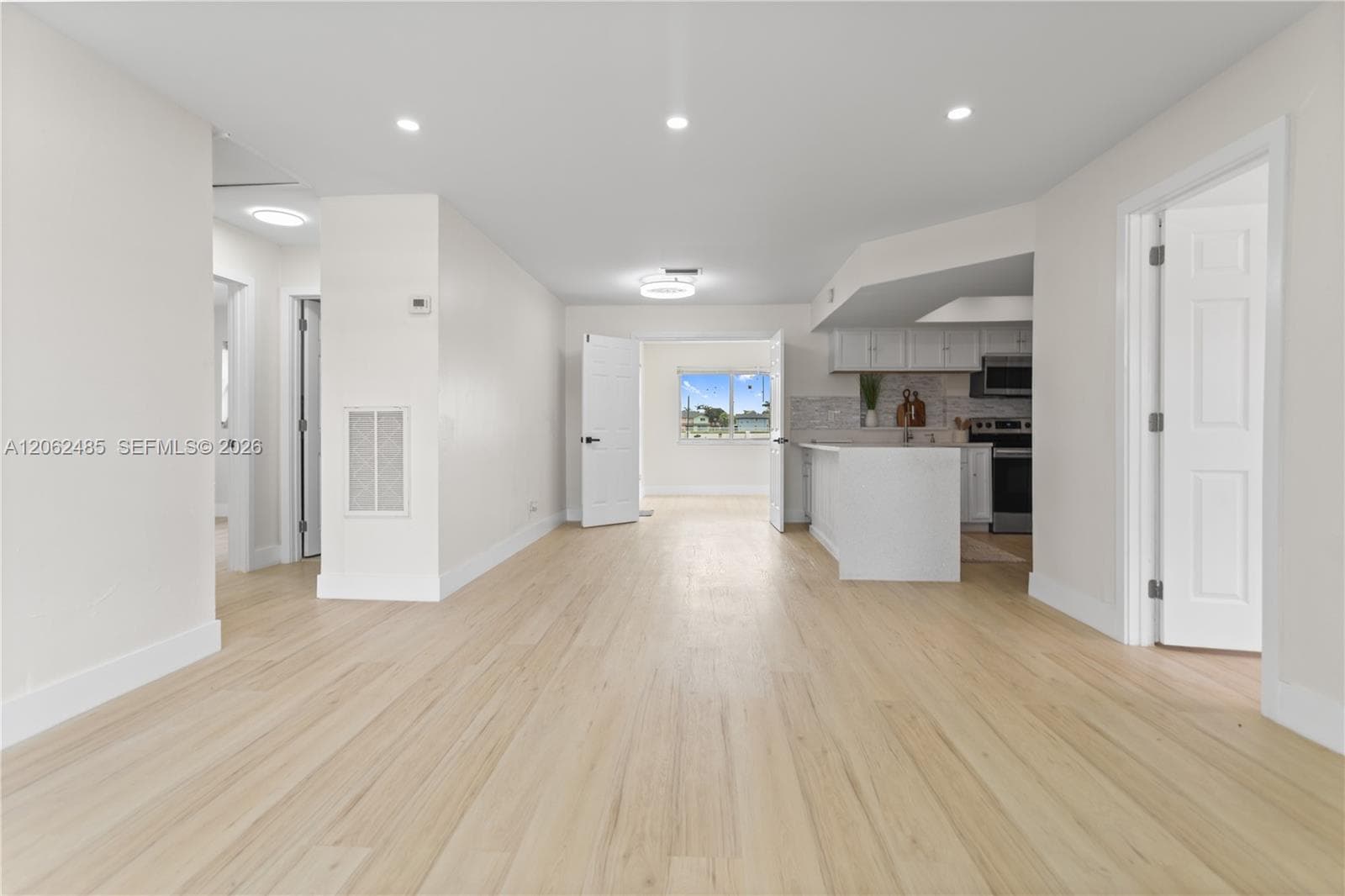 1000 NW 23rd Ter, Pompano Beach, FL 33069 — zdjęcie 4
