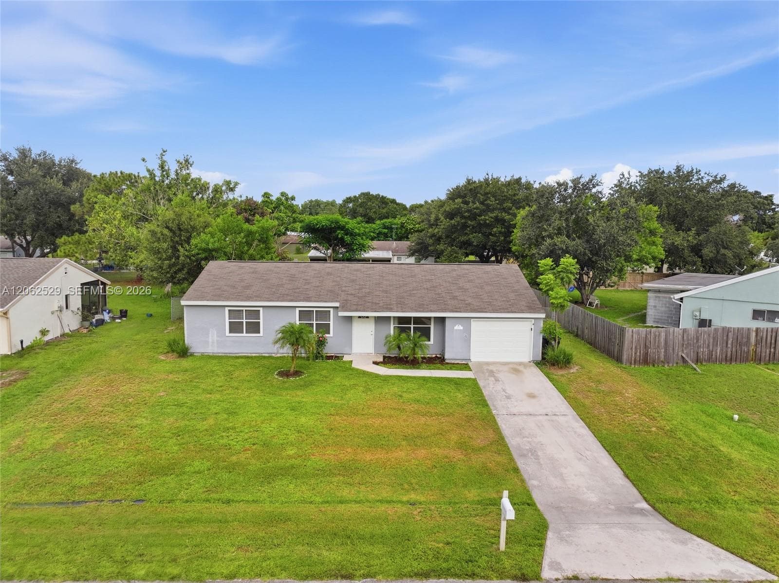 205 SW Kentwood Rd, Port St. Lucie, FL 34953 — zdjęcie 3