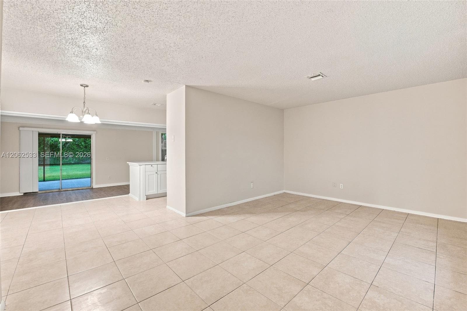 365 NW Curtis St, Port St. Lucie, FL 34983 — zdjęcie 5