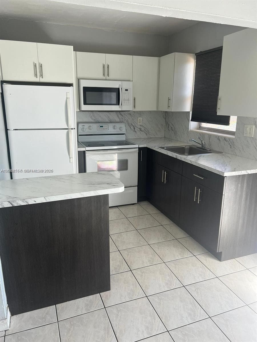 7505 SW 82nd St # 314, Miami, FL 33143