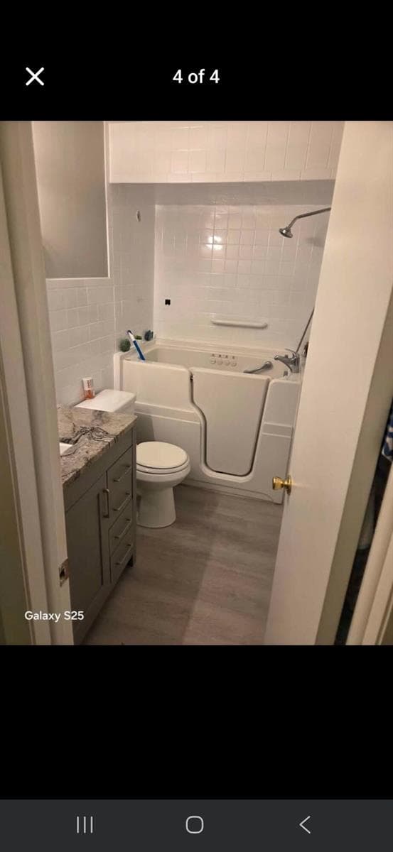 3703 Hertford Court, FL 33463 — zdjęcie 5