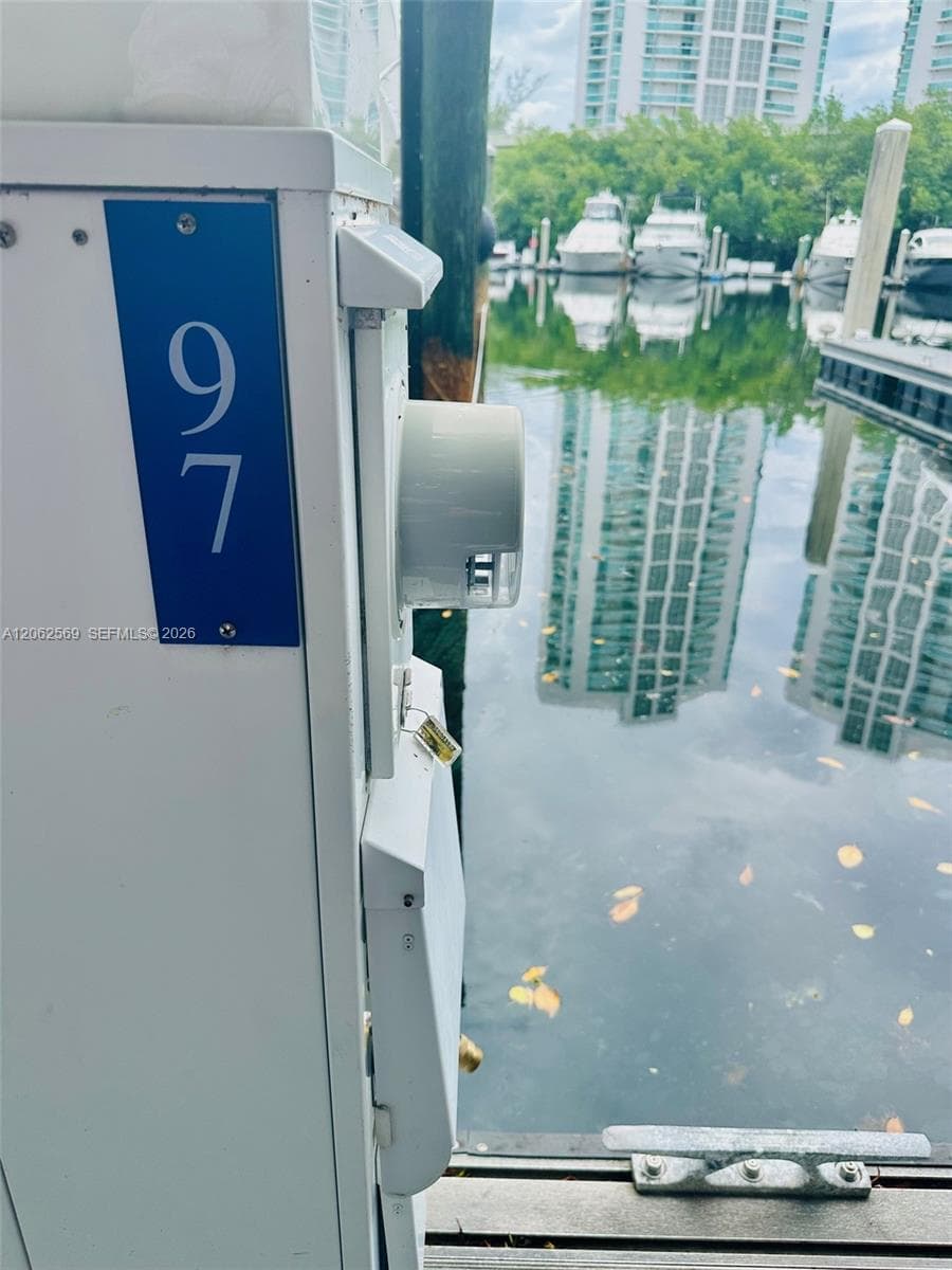 3575 Mystic Pointe Dr SLIP 97, Aventura, FL 33180 — zdjęcie 5