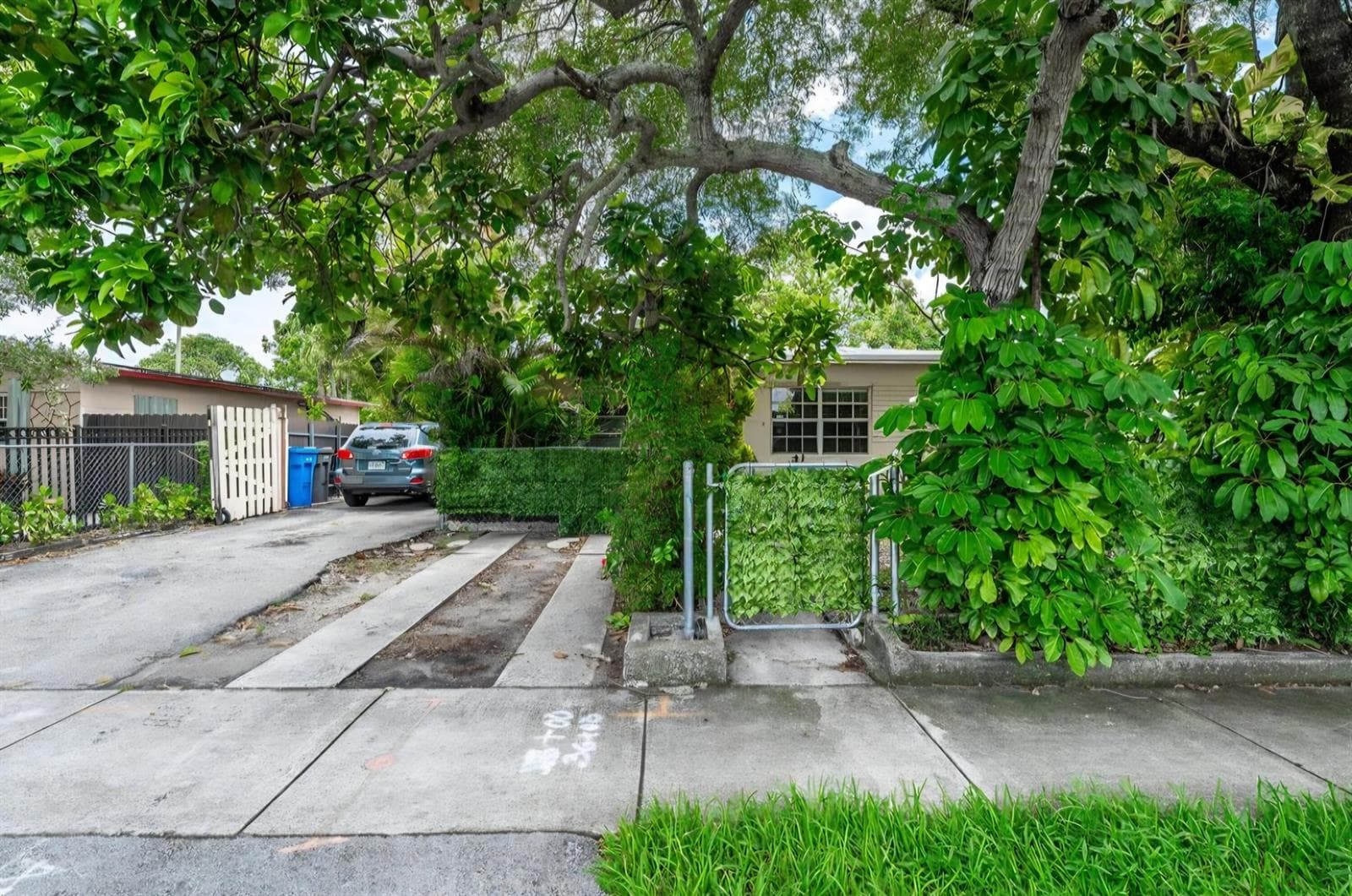 3401 SW 48TH Avenue, Hollywood, FL 33023 — zdjęcie 2