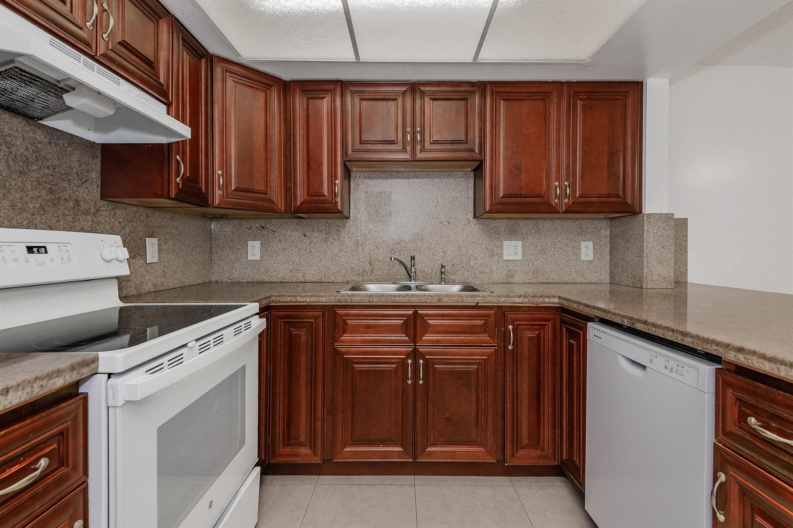 8830 W SAMPLE Road # 3, Coral Springs, FL 33065