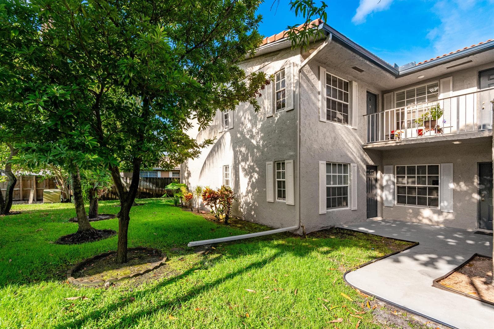 8830 W SAMPLE Road # 3, Coral Springs, FL 33065 — zdjęcie 4