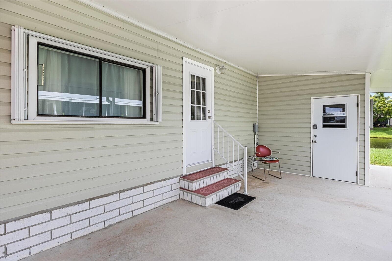 484 TROPICAL ISLES Circle # D-32, Fort Pierce, FL 34982 — zdjęcie 3