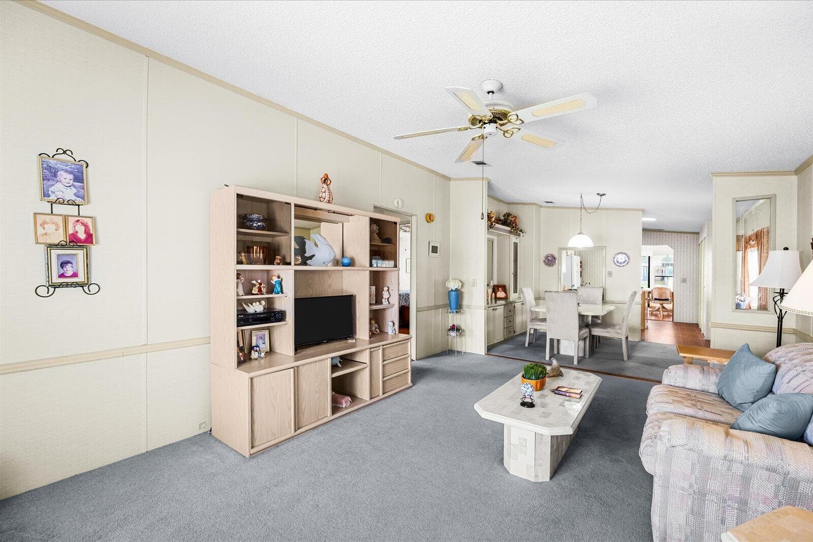 484 TROPICAL ISLES Circle # D-32, Fort Pierce, FL 34982 — zdjęcie 4