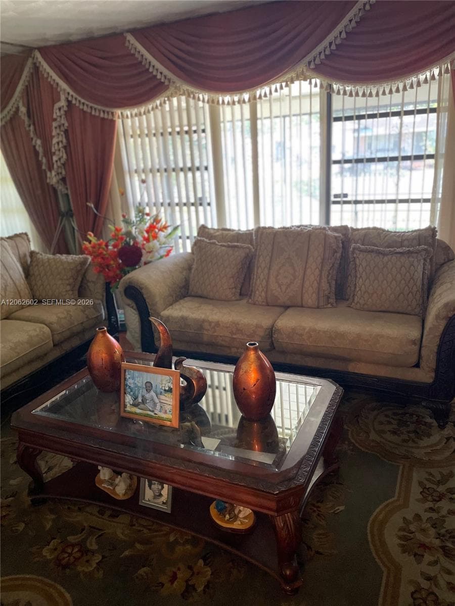 3265 NW 80th Ter, Miami, FL 33147 — zdjęcie 4