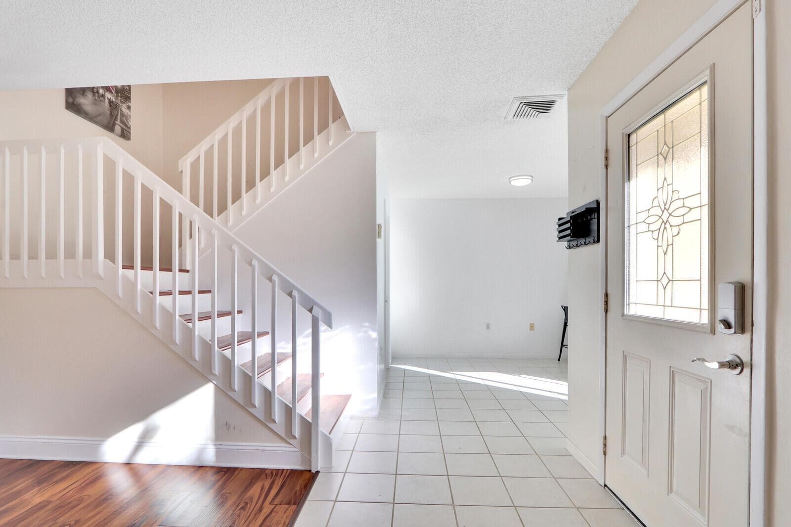 5633 SE WINDSONG Lane, Stuart, FL 34997 — zdjęcie 3