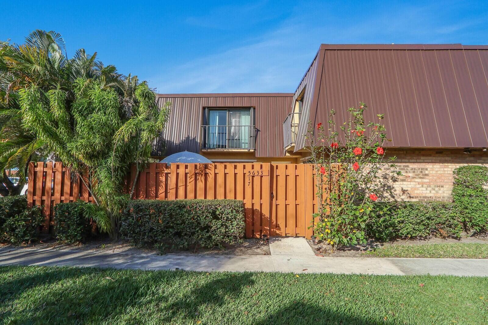5633 SE WINDSONG Lane, Stuart, FL 34997 — zdjęcie 5