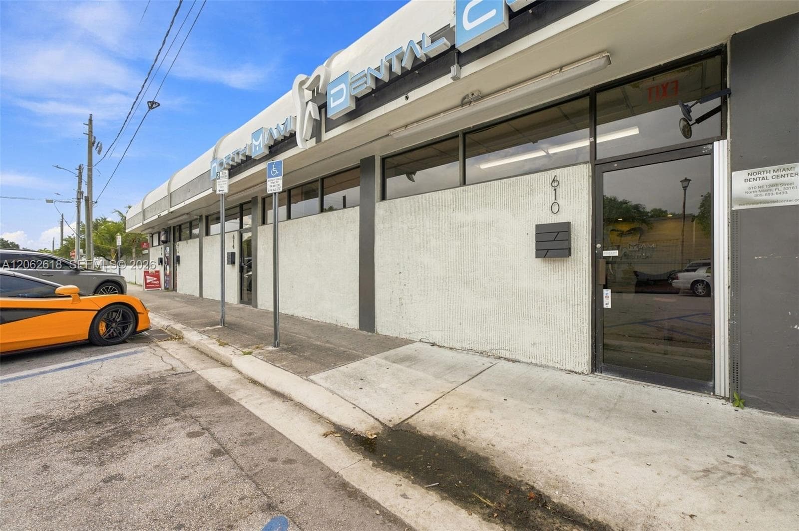 610 NE 124th St, North Miami, FL 33161 — zdjęcie 2