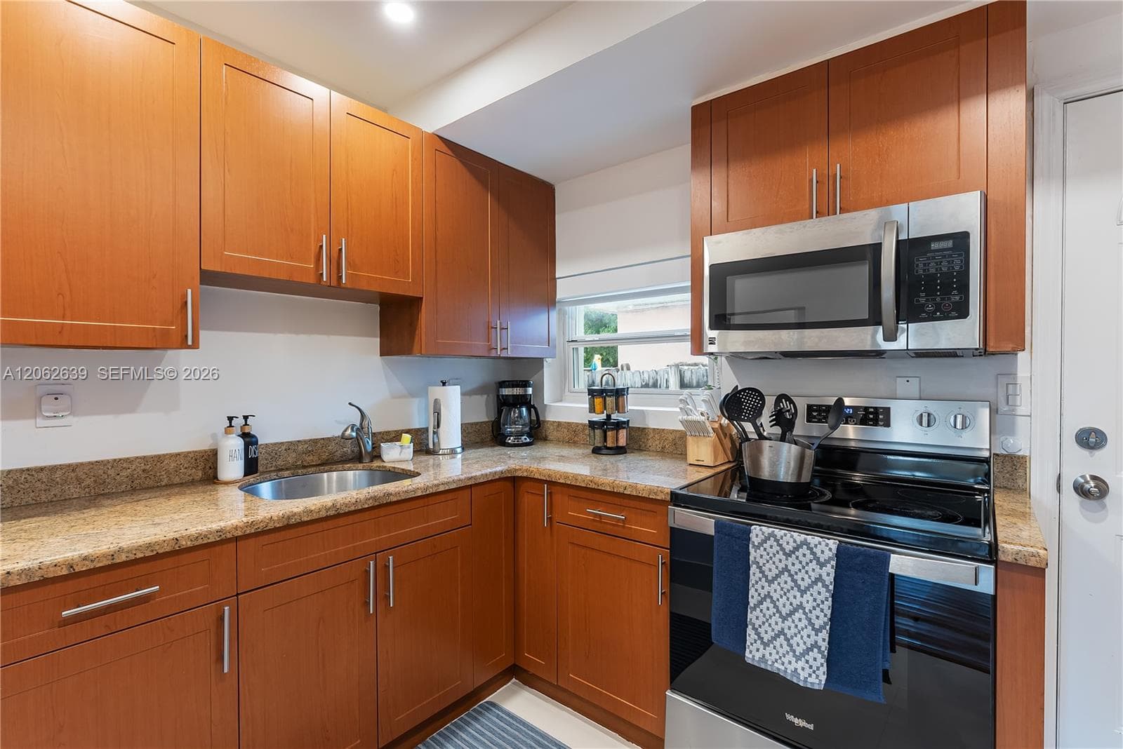 2102 SW 31st Ave # 2100, Miami, FL 33145 — zdjęcie 5