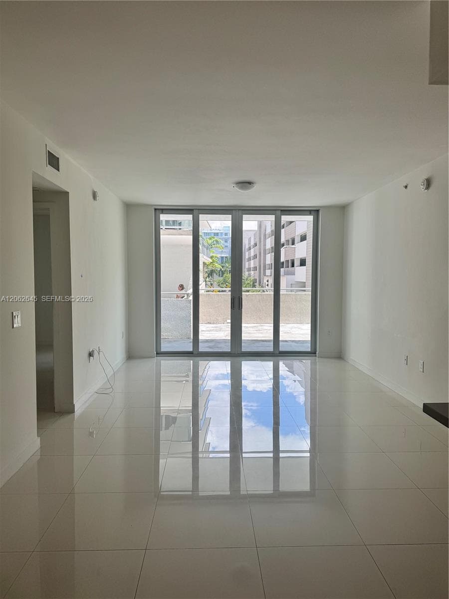 7825 NW 107th Ave # 219, Doral, FL 33178 — zdjęcie 2