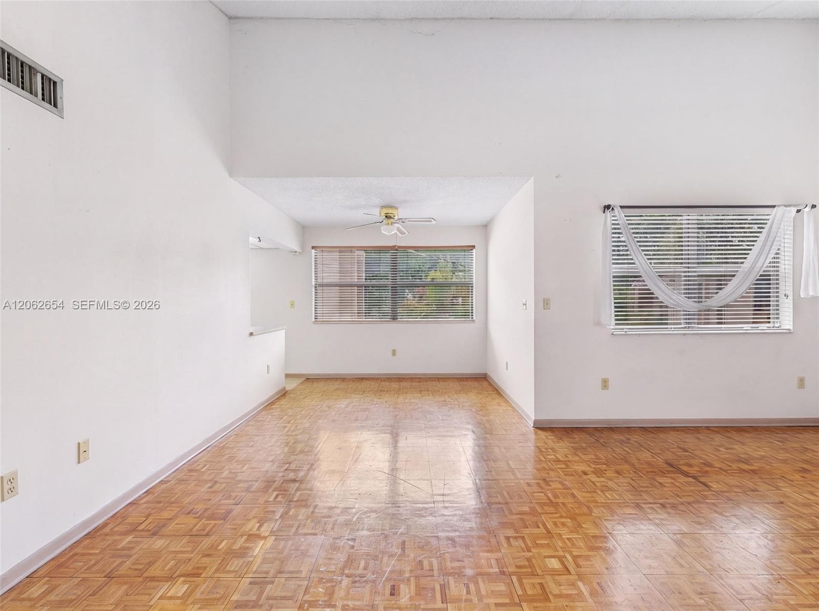 291 W Park Dr # 9-201, Miami, FL 33172 — zdjęcie 5