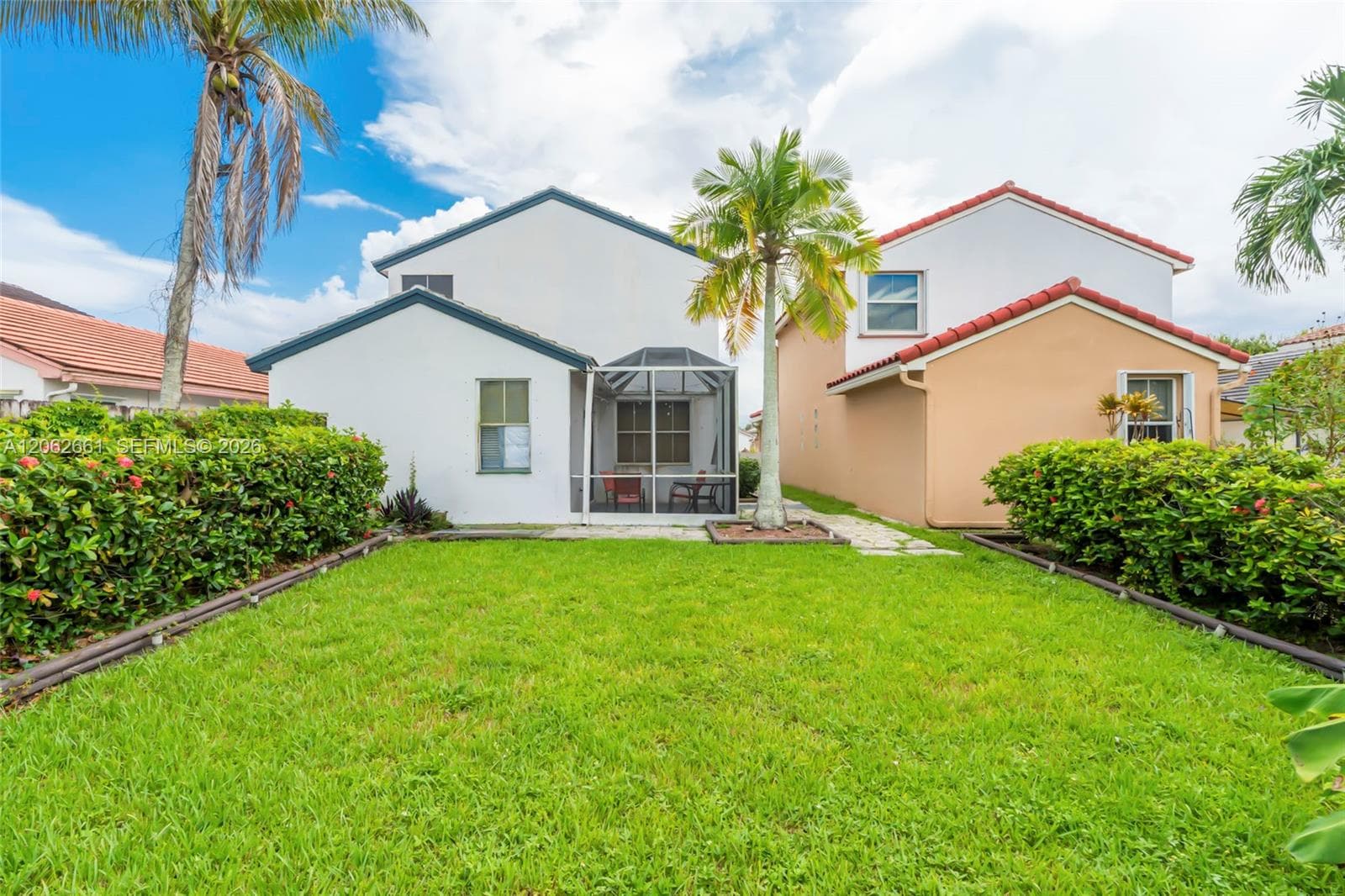 18451 NW 22nd St, Pembroke Pines, FL 33029 — zdjęcie 2
