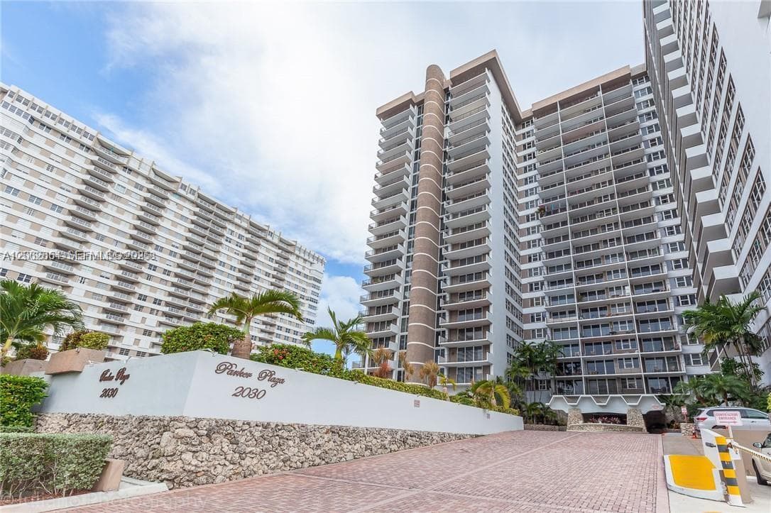 2030 S Ocean Dr # 2223, Hallandale Beach, FL 33009