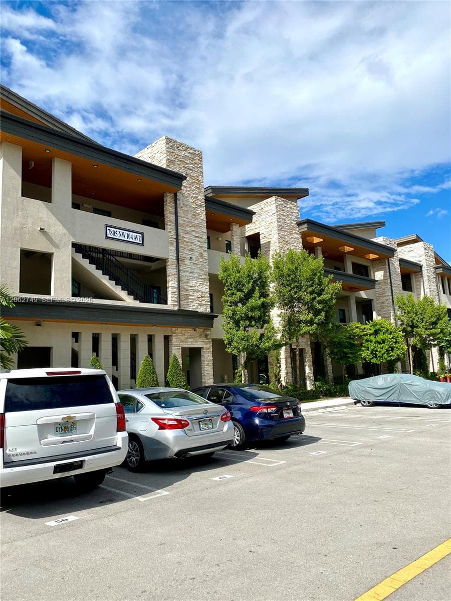 7805 NW 104th Ave # 25, Doral, FL 33178