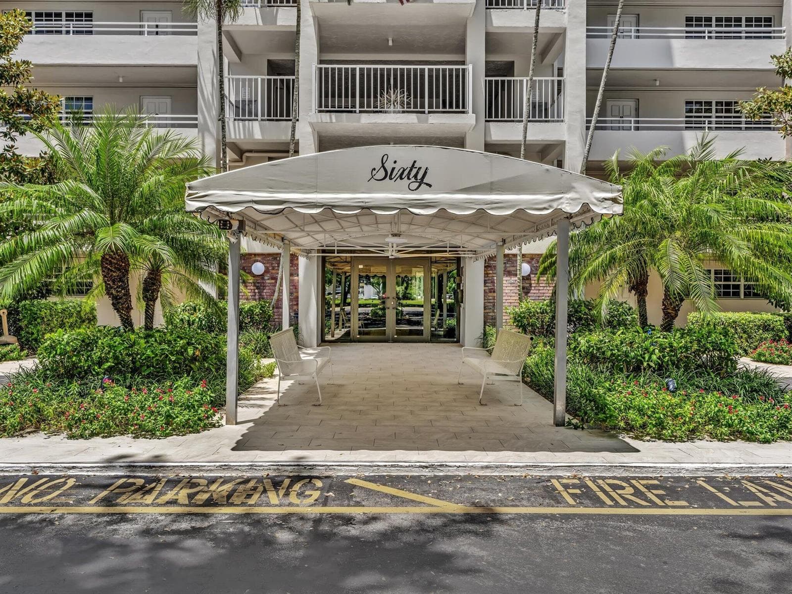 605 OAKS Drive # 810, Pompano Beach, FL 33069 — zdjęcie 2