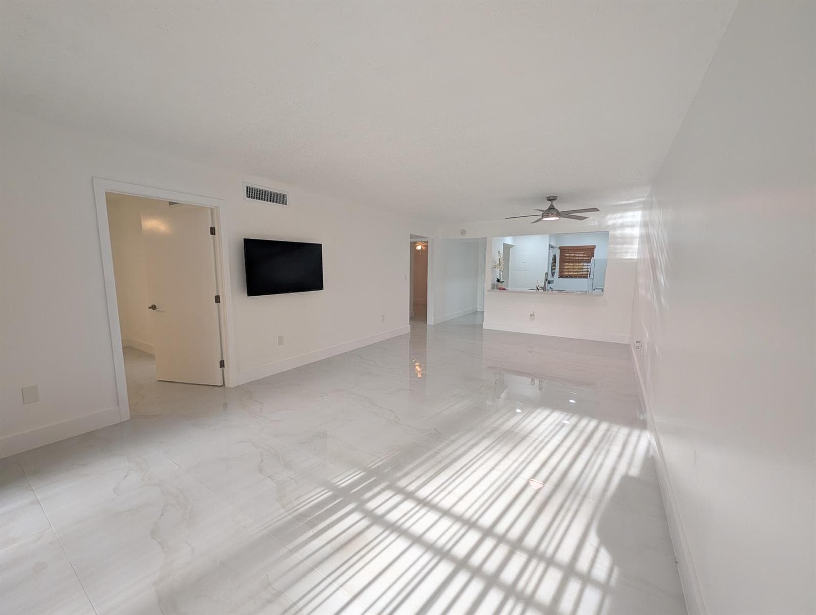10317 NW 9th St Circle # 102-9, Miami, FL 33172 — zdjęcie 2