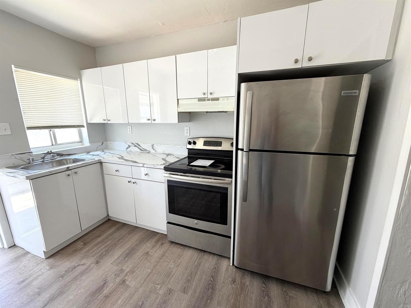 614 NE 3rd Street # 8, Hallandale Beach, FL 33009 — zdjęcie 3