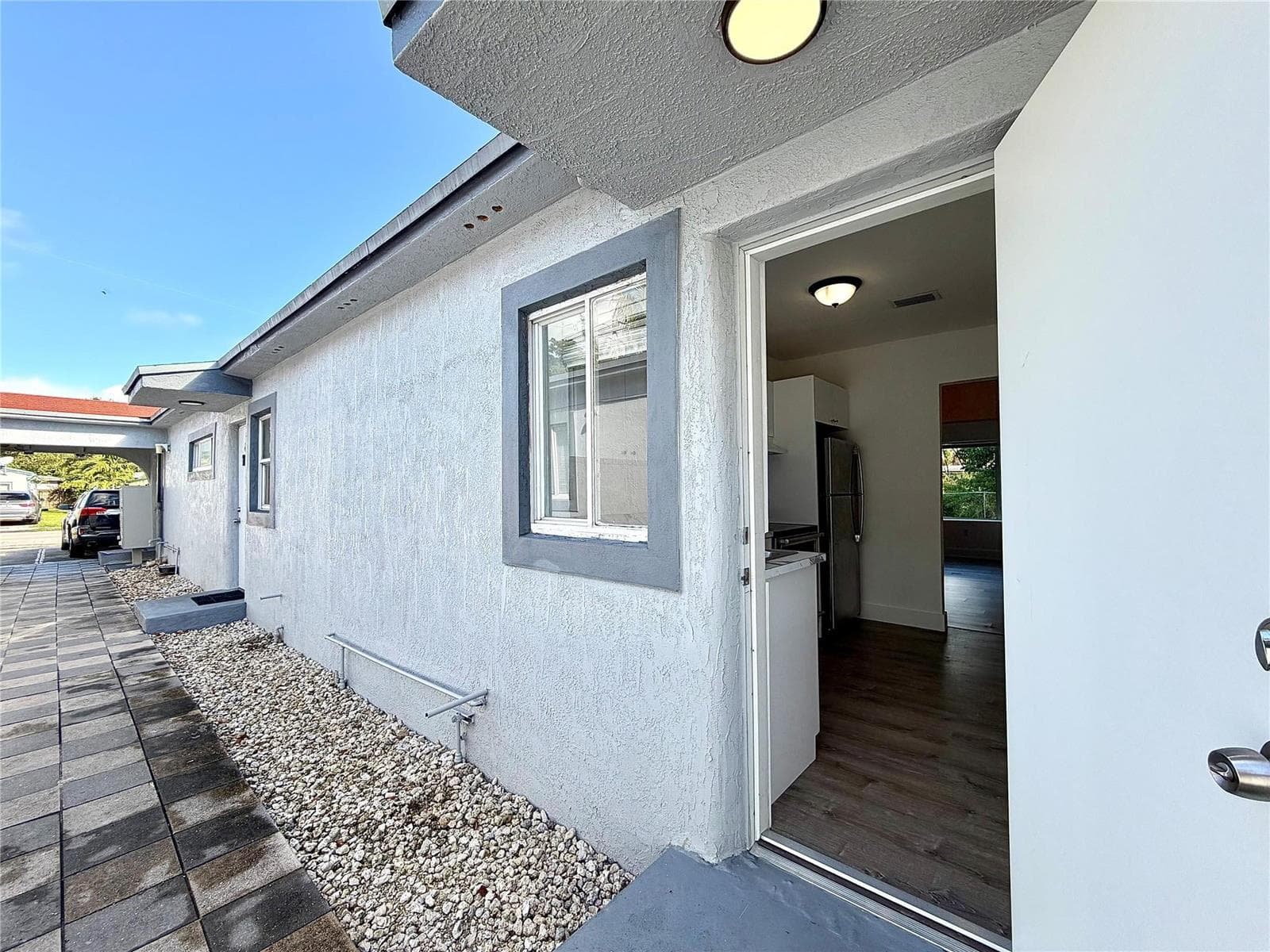 614 NE 3rd Street # 8, Hallandale Beach, FL 33009
