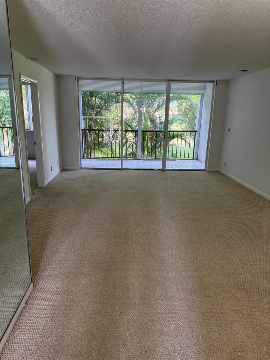 4465 LUXEMBURG Court # 204, Lake Worth, FL 33467 — zdjęcie 3