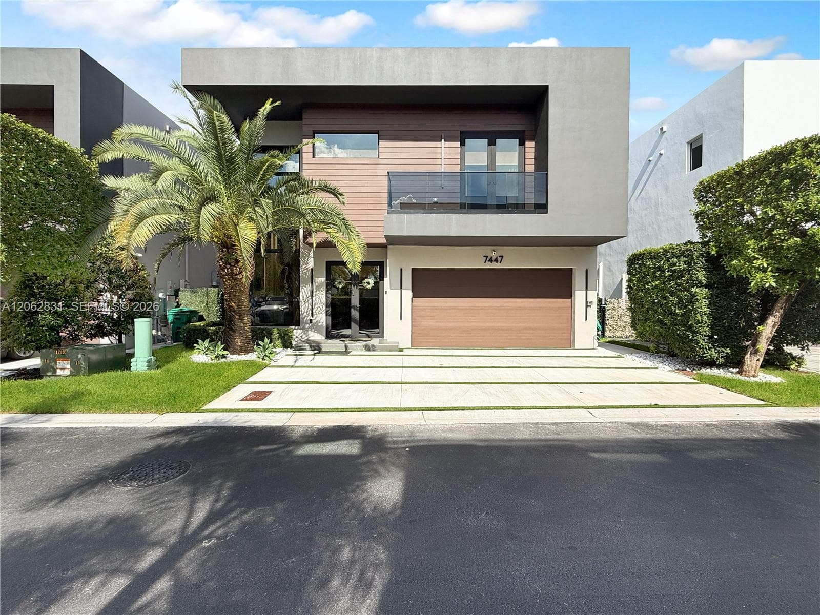 7447 NW 97th Ct, Doral, FL 33178 — zdjęcie 2