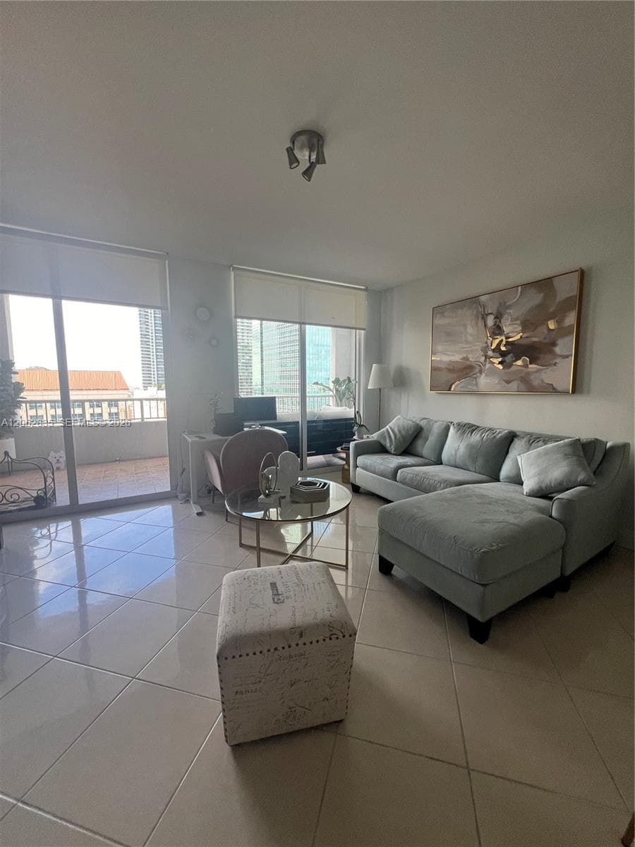 170 SE 14th St # 2007, Miami, FL 33131 — zdjęcie 3