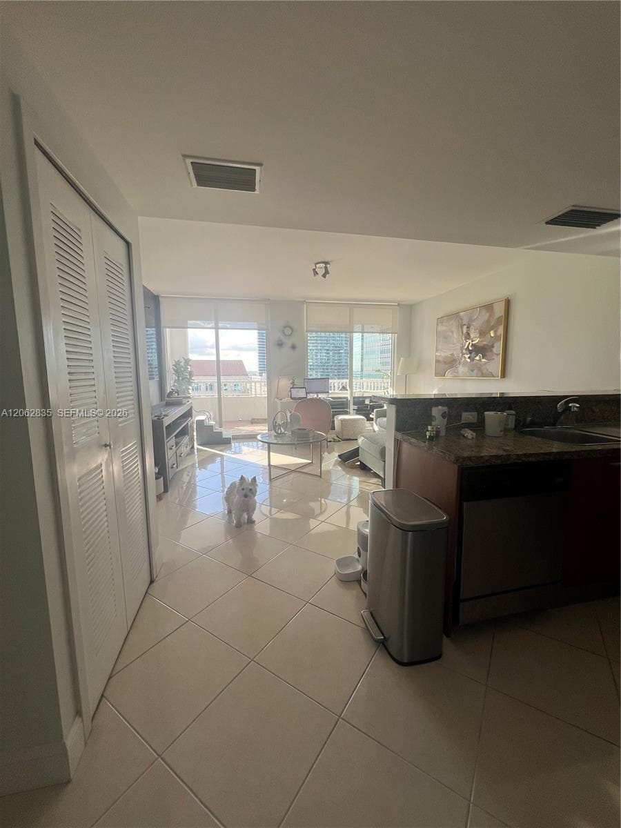 170 SE 14th St # 2007, Miami, FL 33131 — zdjęcie 4