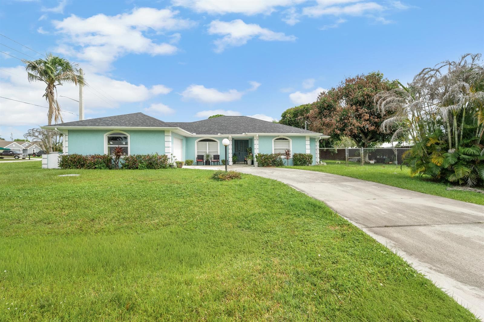 2961 SE LANDER Avenue, Port St. Lucie, FL 34952
