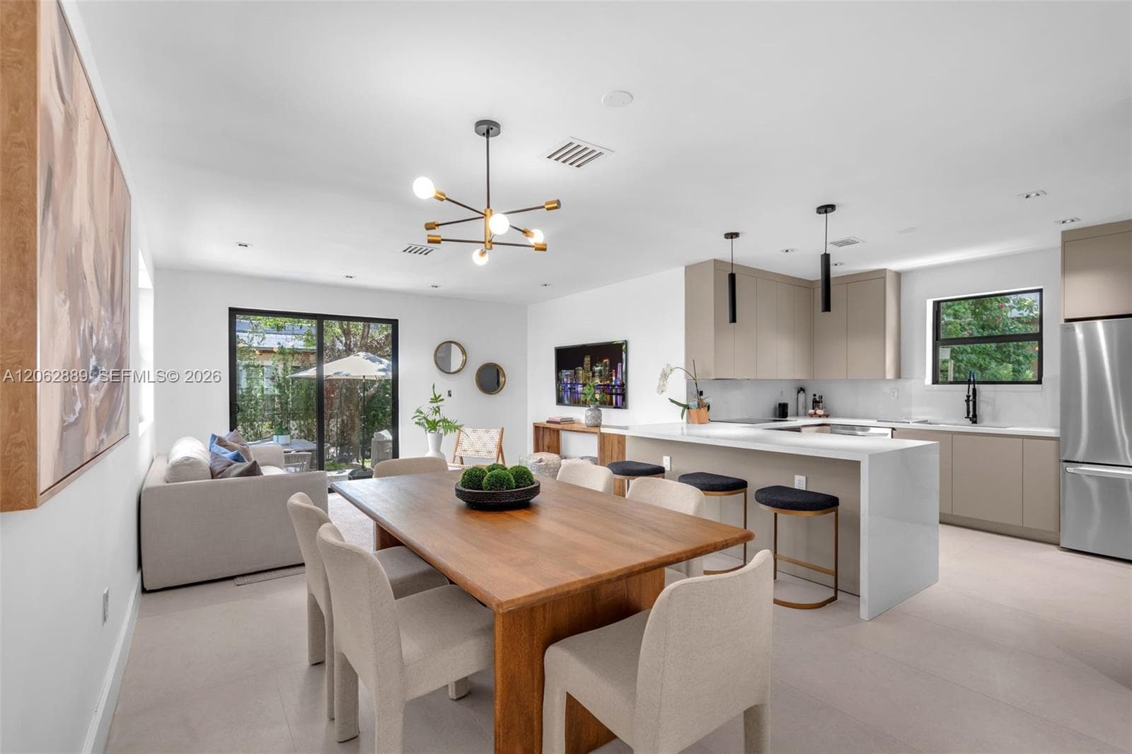 536 Minorca Ave, Coral Gables, FL 33134 — zdjęcie 2