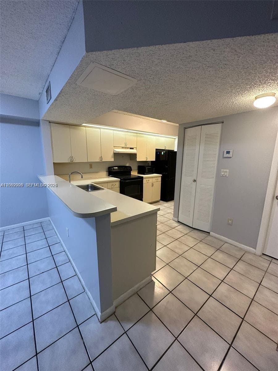 8600 SW 212th St # 105, Cutler Bay, FL 33189 — zdjęcie 2