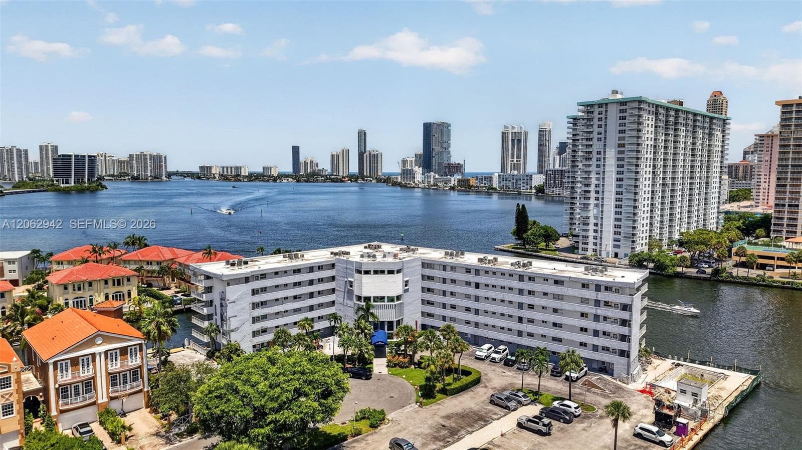4000 NE 170th St # 606, North Miami Beach, FL 33160