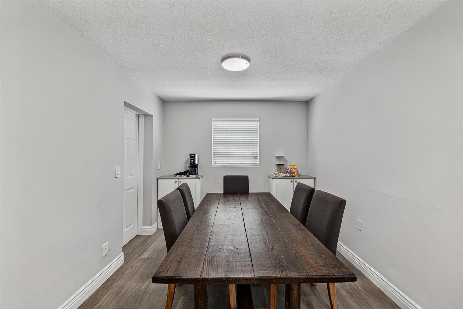 121 NE 55TH Street, Oakland Park, FL 33334 — zdjęcie 5