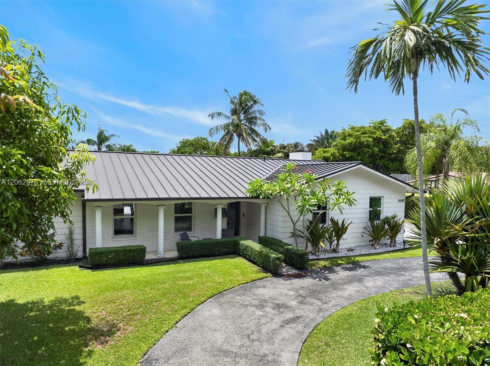 16840 SW 87th Ave, Palmetto Bay, FL 33157