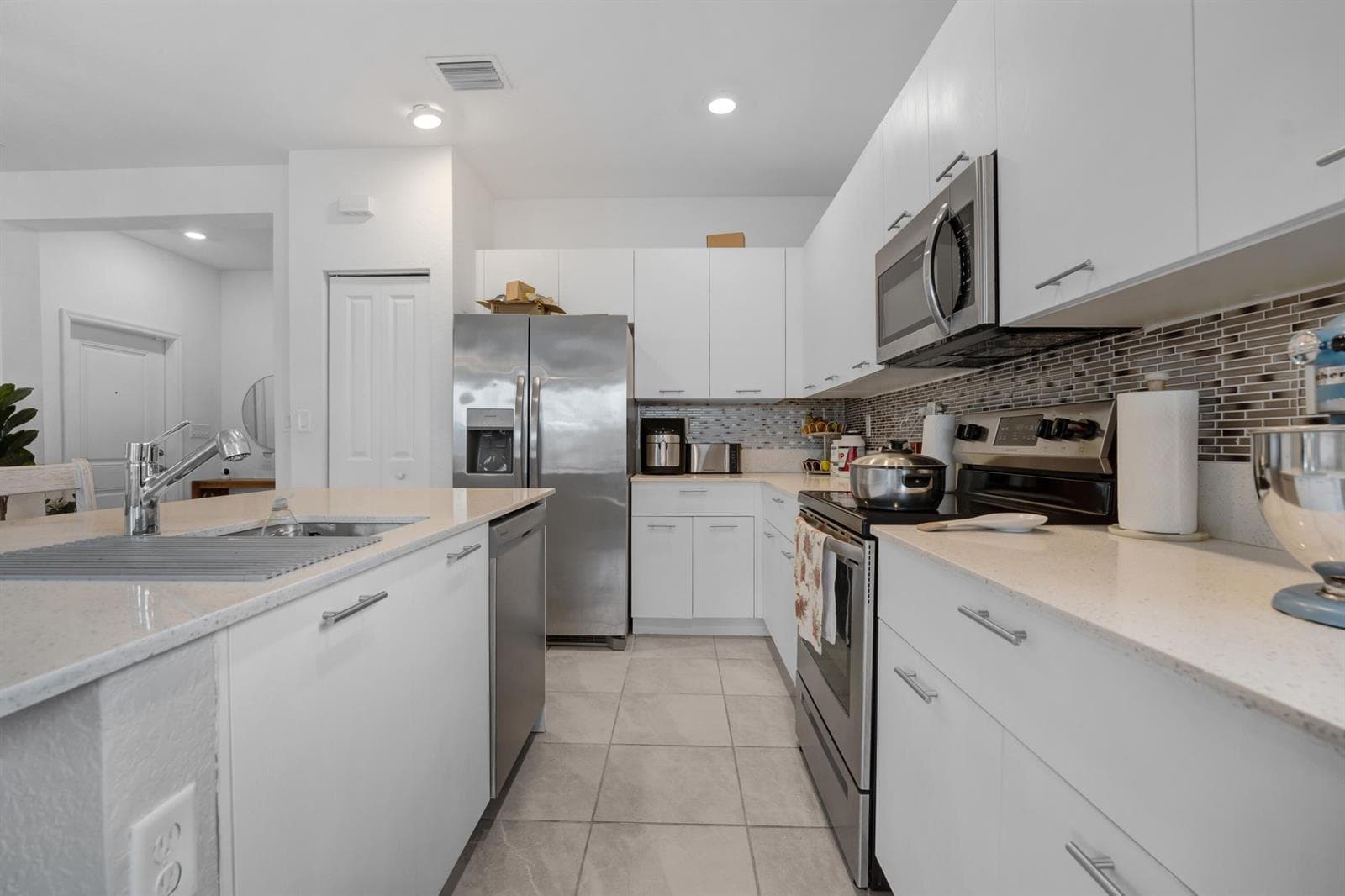 2409 NW 131ST Circle, Miami, FL 33167 — zdjęcie 5