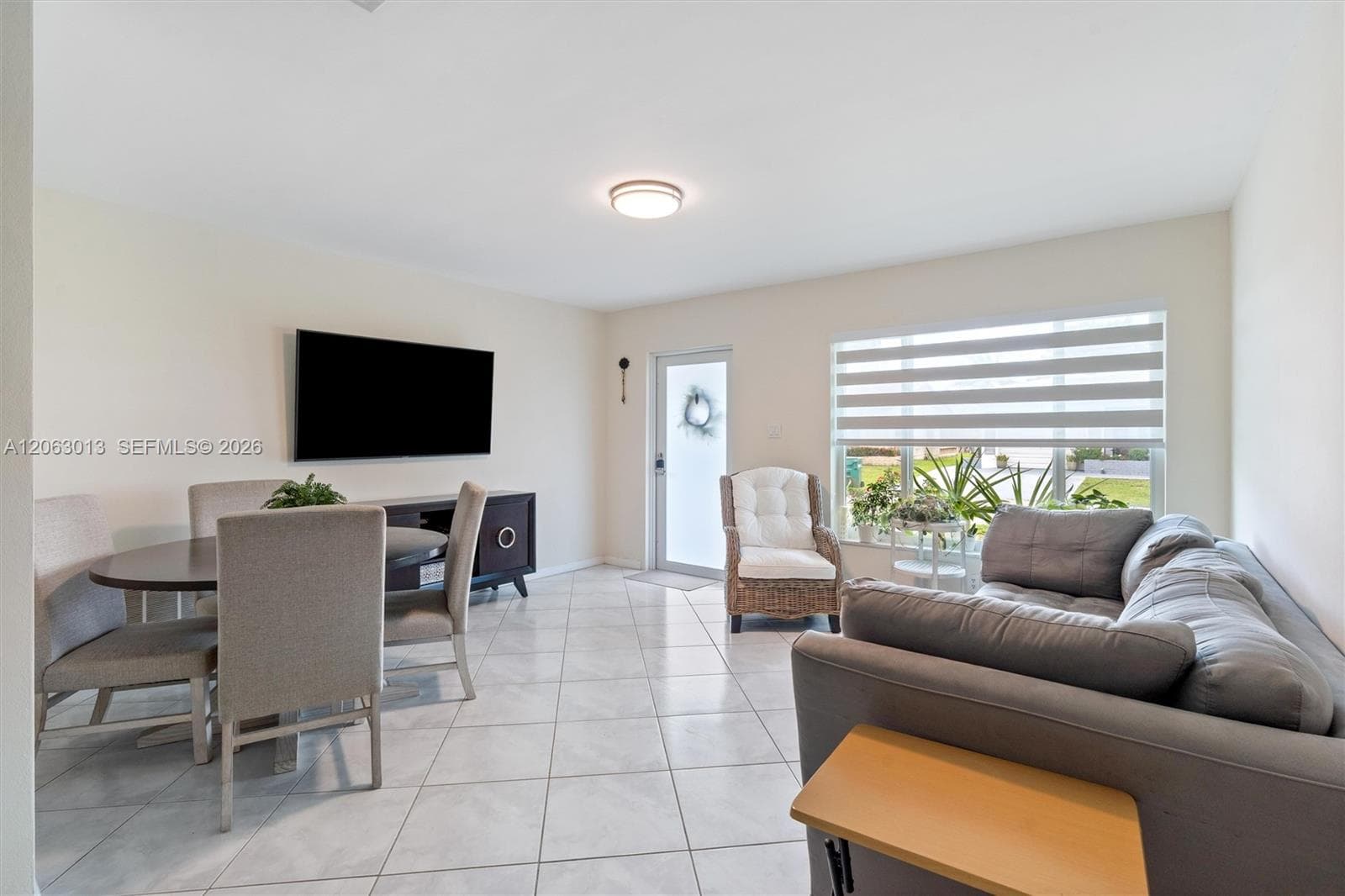 5713 NW 87th Ave, Tamarac, FL 33321 — zdjęcie 2
