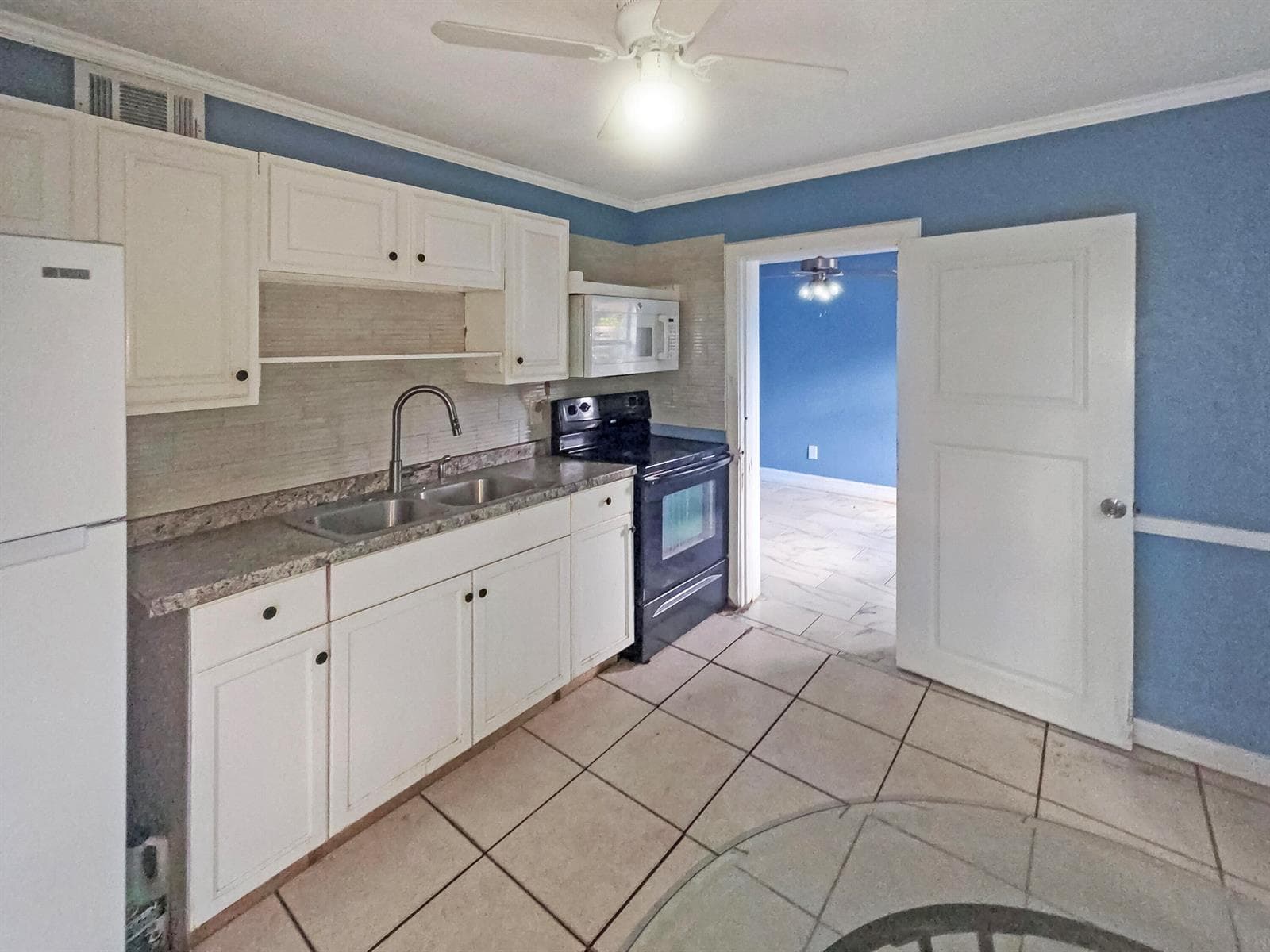 715 N 10TH Street, Fort Pierce, FL 34950 — zdjęcie 4