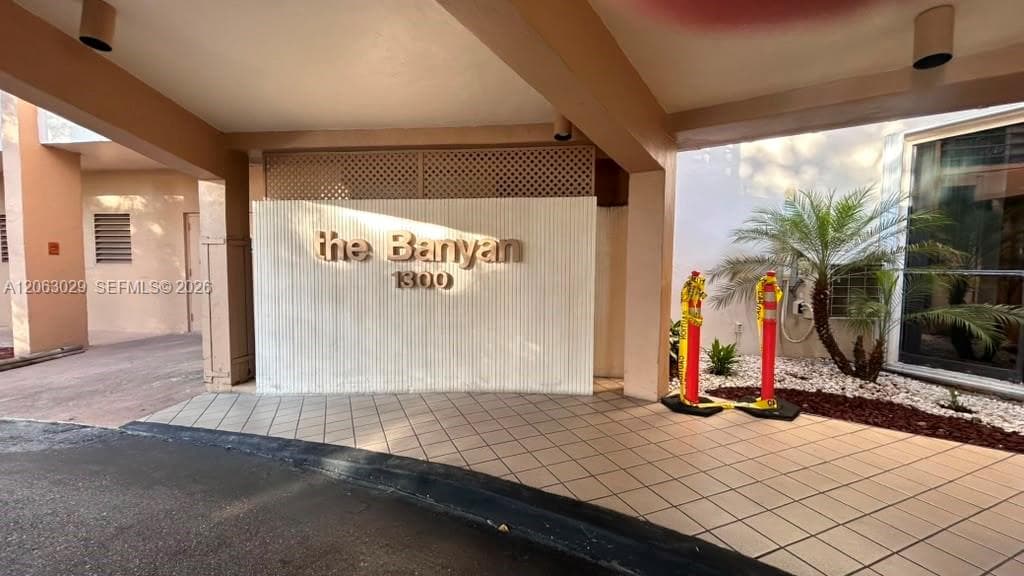1300 Saint Charles Pl # 202, Pembroke Pines, FL 33026