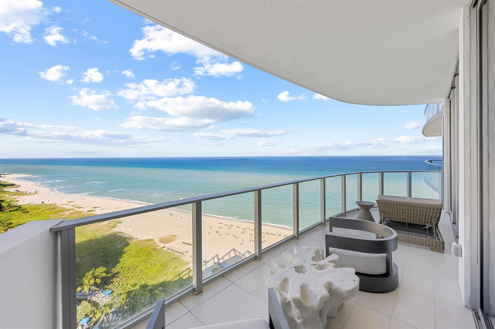 3100 N OCEAN Drive # H-1702, Singer Island, FL 33404